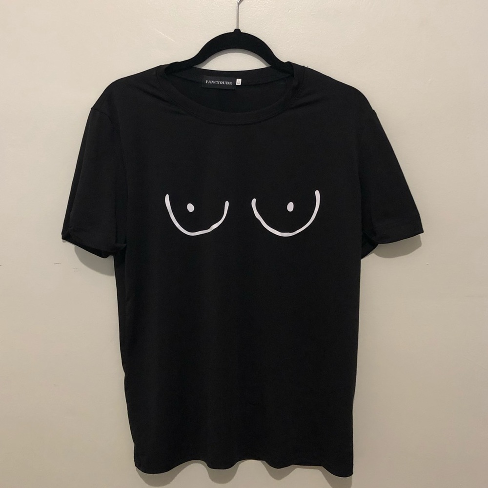 Free the nipple graphic T-shirt